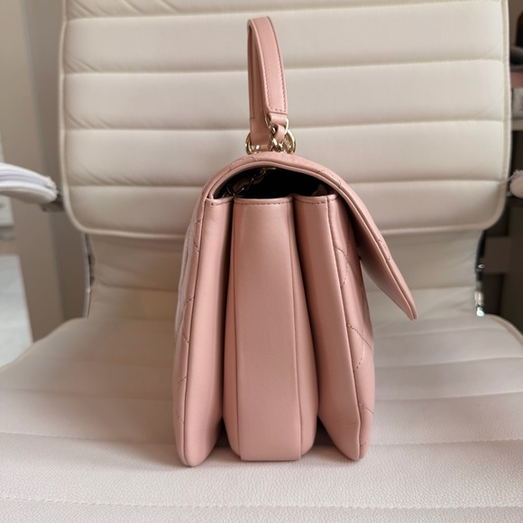 Chanel Trendy CC Pink Quilted Handbag - Picture 6 of 14